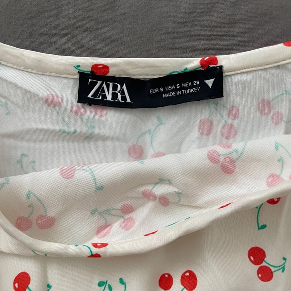 ZARA SILK CHERRY MINI SKIRT - Picture 2 of 3